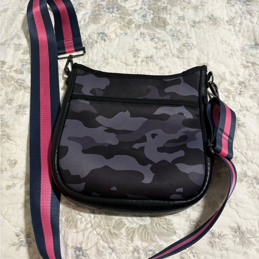 HAUTE SHORE Camouflage Crossbody Bag with Pink Strap